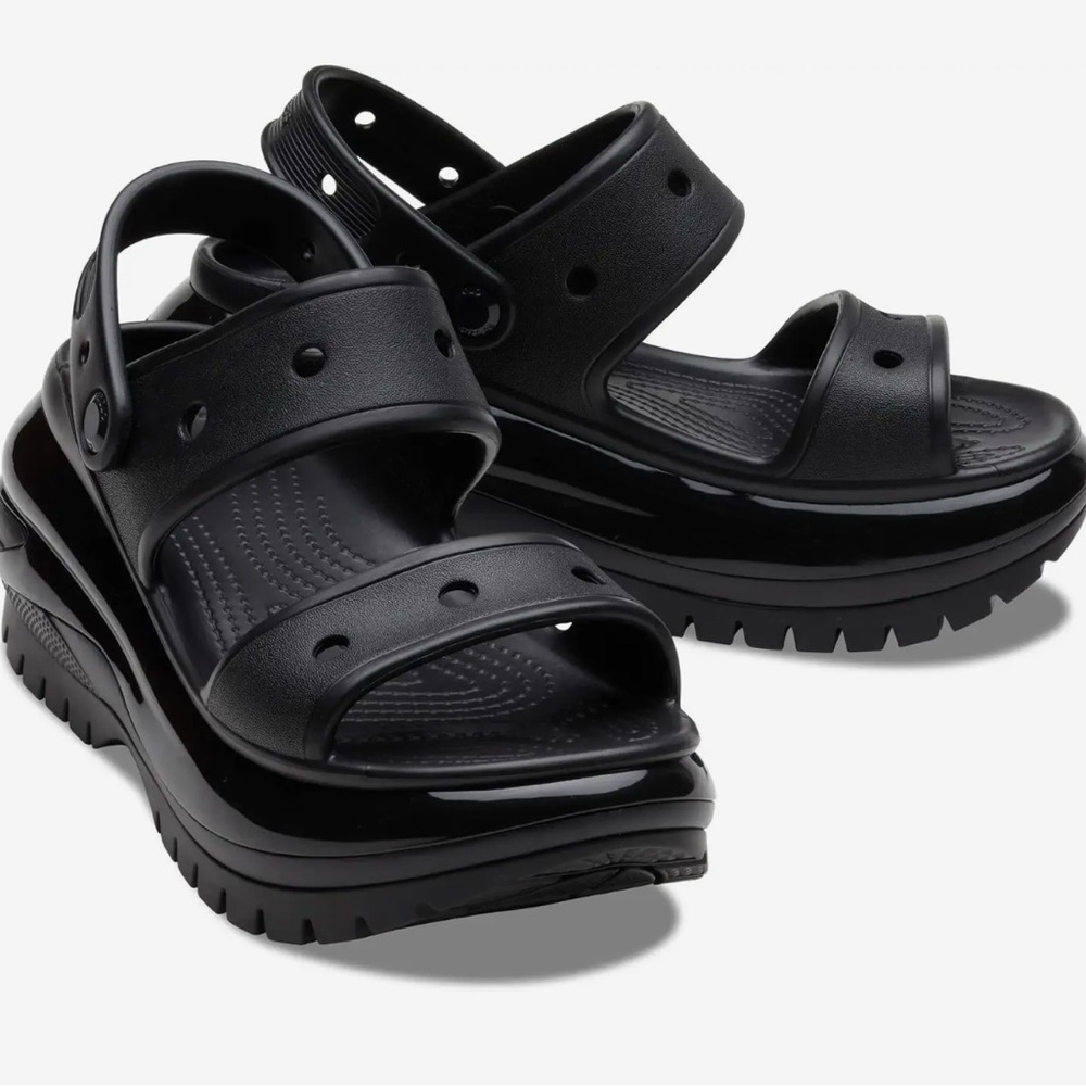 Crocs Mega Crush Platform Black Sandals New Without Box no tag